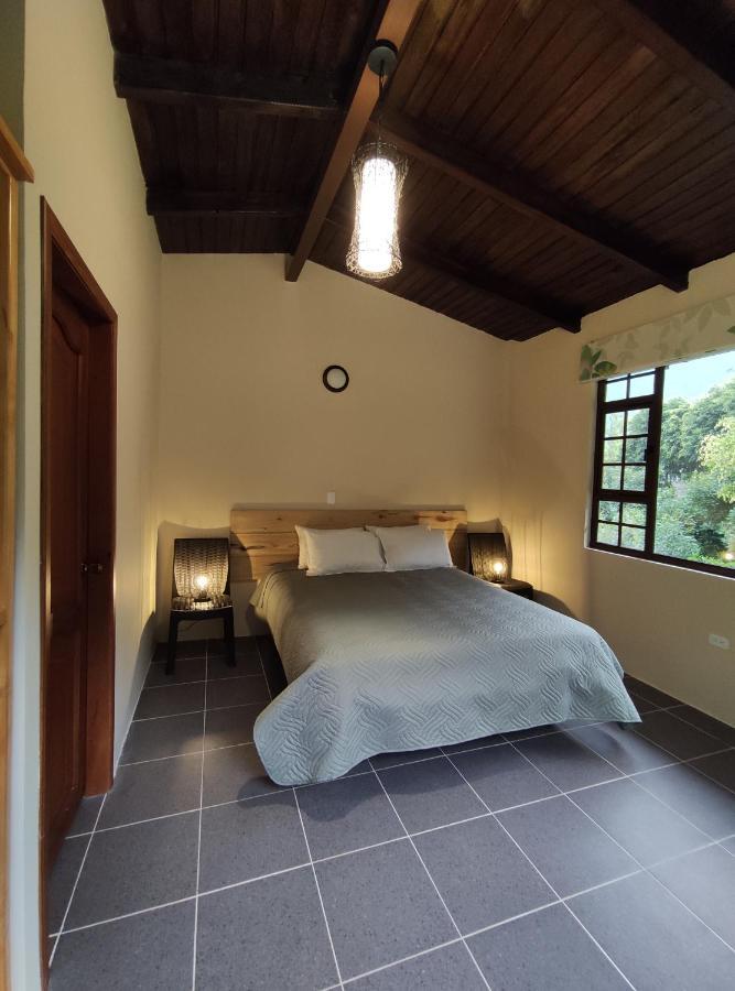 "Casa Verde" En Banos De Agua Santa Con Vista Al Volcan Tungurahua Exterior foto